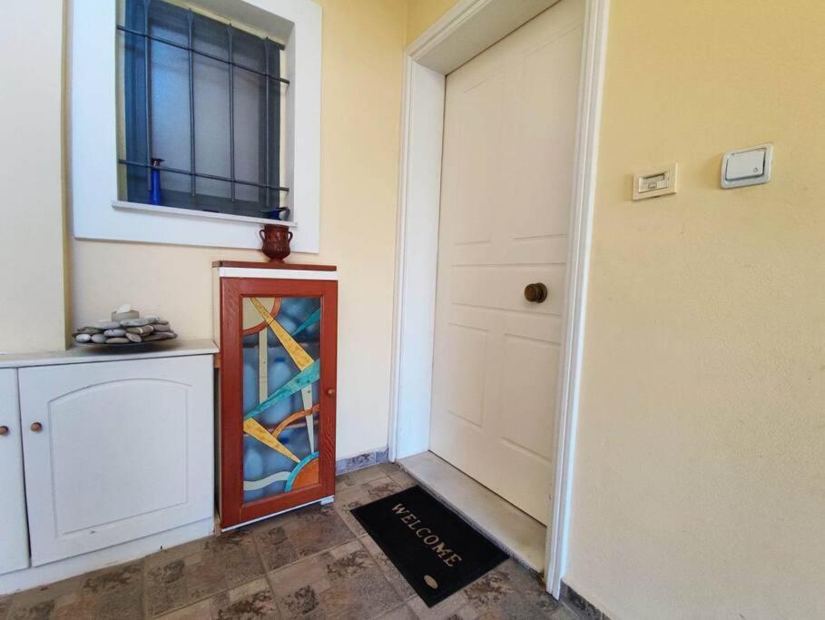 με θέα στον πευκιά Apartment Sykia (Corinthia)